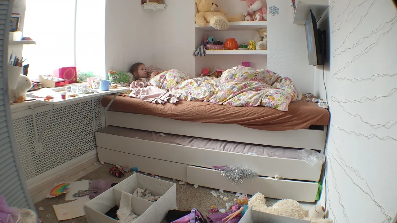 How to train your kids to keep their bedroom clean